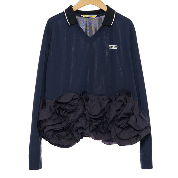 pushBUTTON NAVY FLOWER HEM TOP