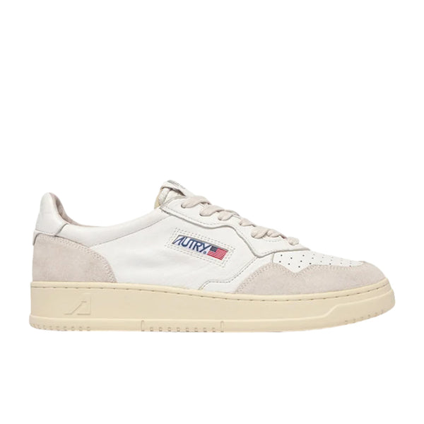 AUTRY UNISEX MEDALIST LOW SNEAKERS IN WHITE GOATSKIN AND SUEDE